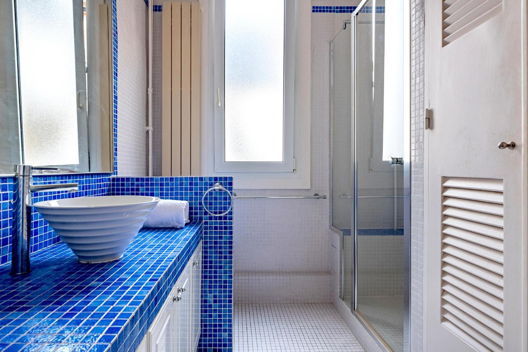 Veeve - Champagne Sky Apartment *