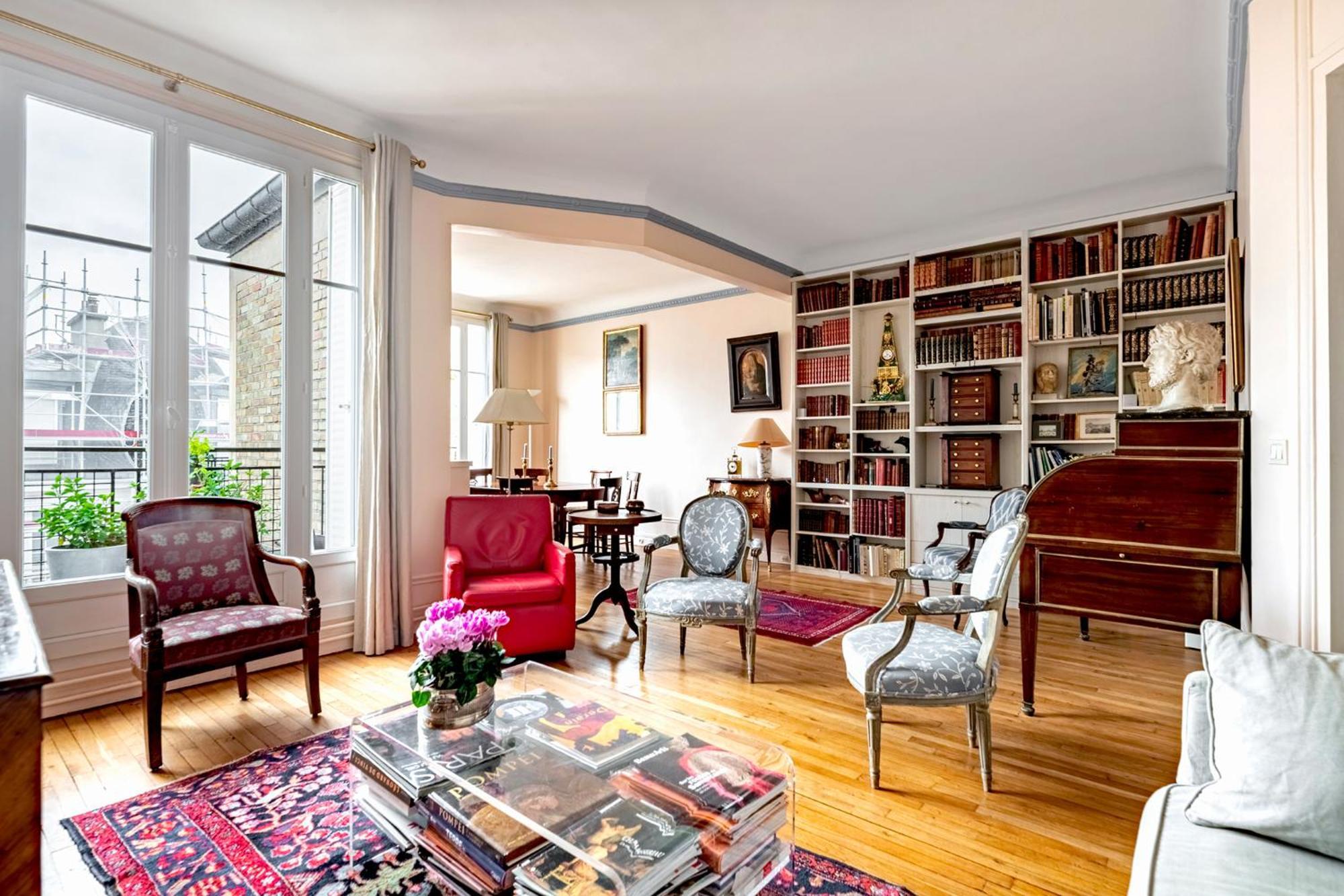 Apartment Veeve - Champagne Sky Paris